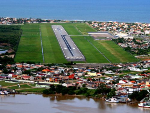 Aeroporto de Navegantes pista