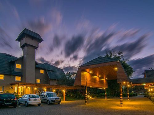 Estacionamento do hotel Fioreze Quero Quero