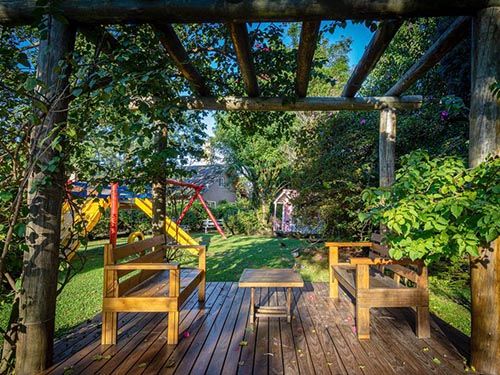 Jardim do hotel Fioreze Quero Quero