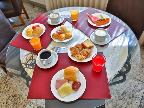 café da manhã San Diego Suites Pampulha