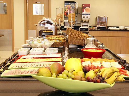 café da manhã Ibis Belo Horizonte Afonso Pena