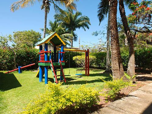 Brinquedos no jardim da Pousada João Fernandes