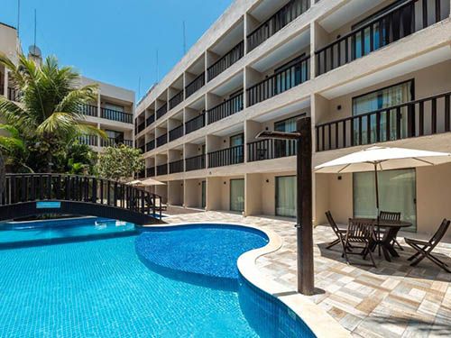 Piscina da Pousada Recanto do Lobo