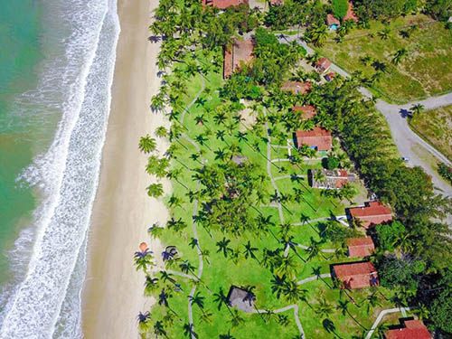 Vista aérea da Pousada Xalés de Maracaípe