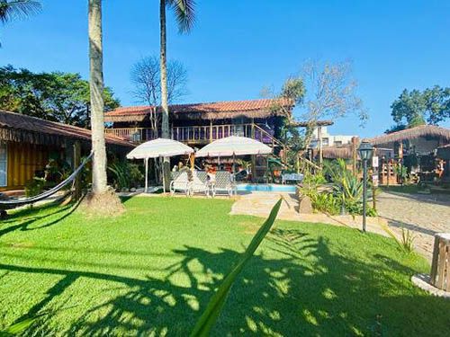 Área externa da Pousada Papaya Container