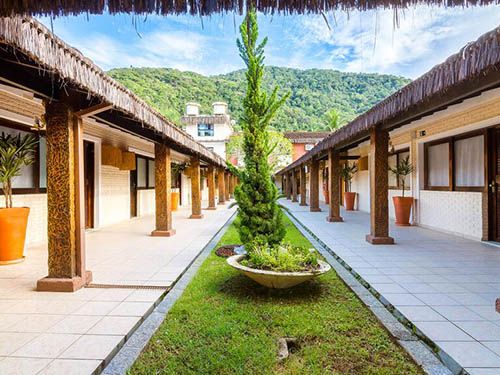 Jardim do Hotel Village Enseada