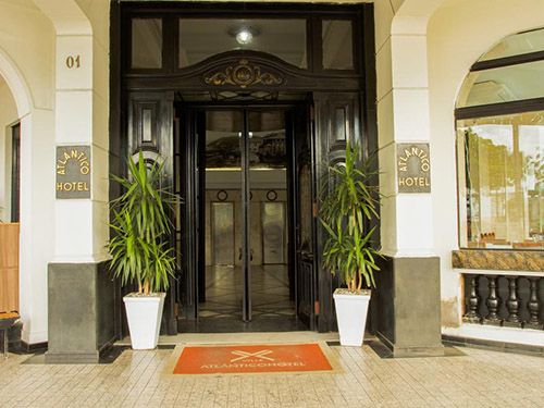 Fachada do Atlântico Hotel