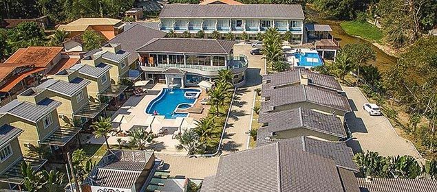 Fachada da pousada Apple House Paraty