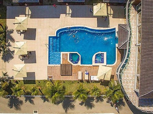 Piscina da pousada Apple House Paraty