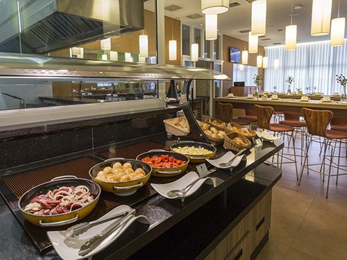 café da manhã do Comfort Hotel Santos