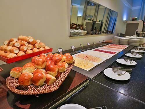 café da manhã do Quality Resort & Convention Center Itupeva