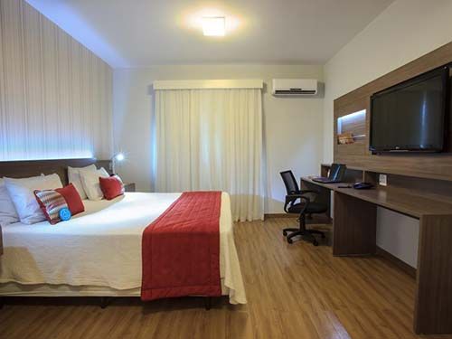 quarto do Comfort Suites Campinas