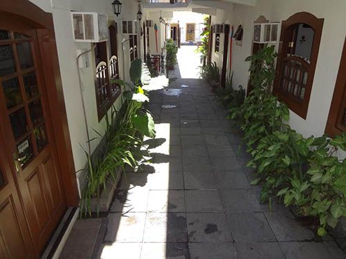 Corredor da pousada Doce Paraty