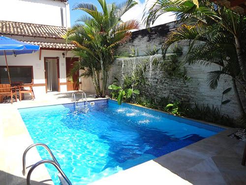 Piscina da pousada Doce Paraty