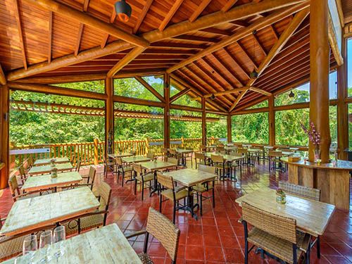 Mesas do Kalango Hotel Boutique