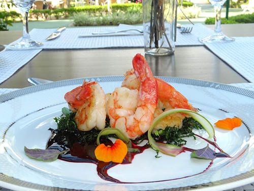 comida do Infinity Blue Resort & Spa