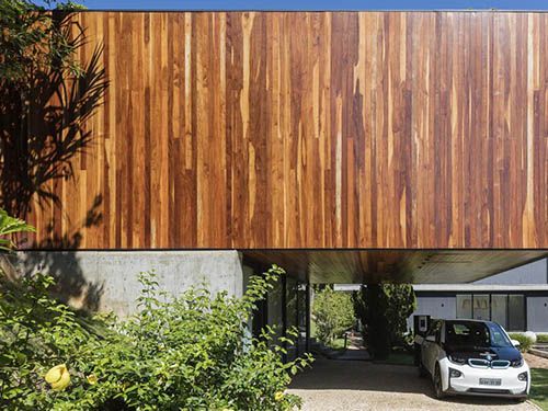 garagem do Felissimo Exclusive Hotel