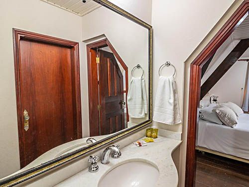 Banheiro da Pousada Estalagem de Brotas