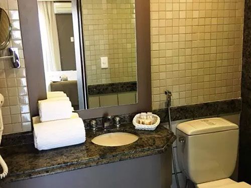 banheiro do Hardman Praia Hotel