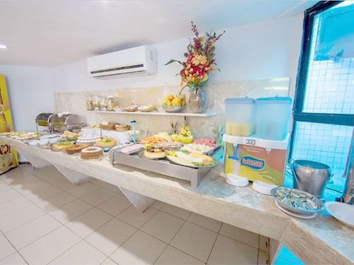 café da manhã do Ambassador Flat