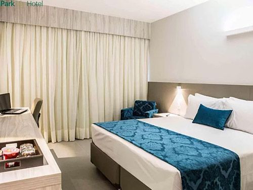 quarto da AlphaPark Hotel