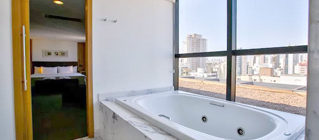 banheira do Mercure Goiania