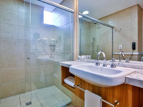 banheiro do Mercure Goiania