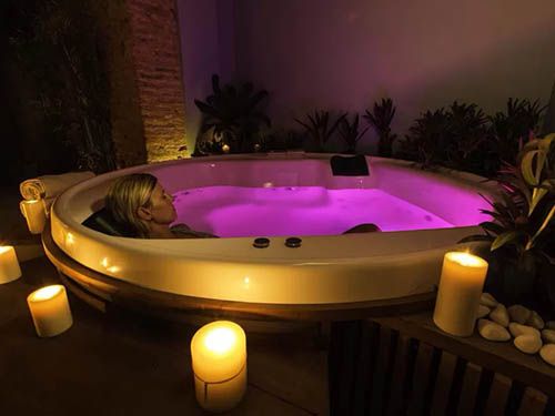 banheira do Bahiacafé Hotel