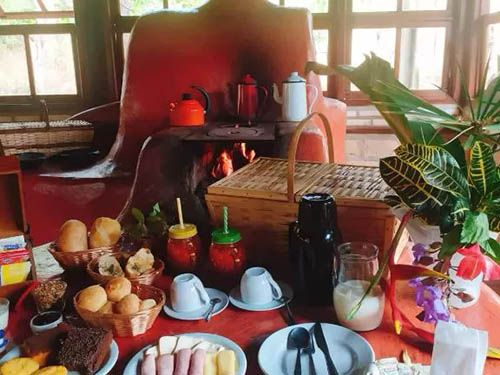café da manhã da Pousada Fênix