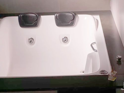 banheira da Pousada Cantelli