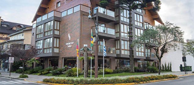 Fachada do Hotel Laghetto Gramado