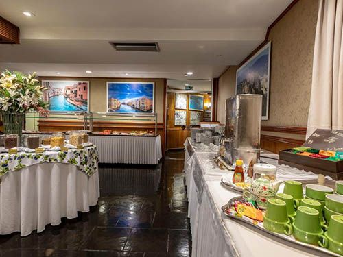 Café da manhã do Bella Italia hotel