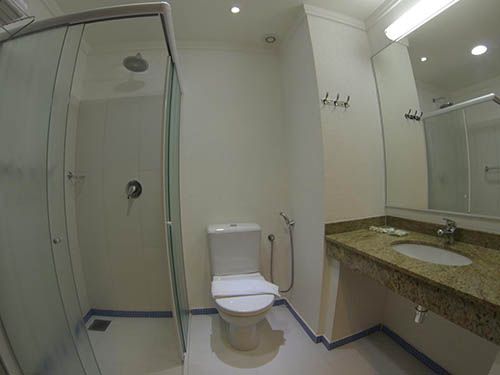 Banheiro do Bogari Hotel