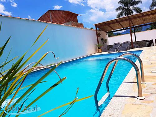 Piscina na Pousada Mar Azul