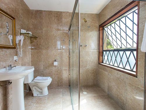 Banheiro do Castelo Nacional Inn