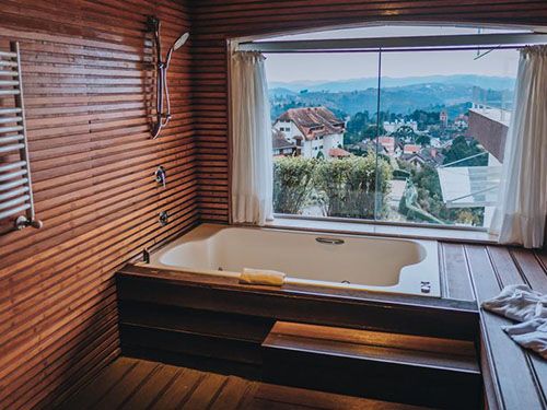 Banheira do Chris Park Hotel