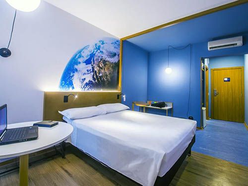Quarto do ibis Styles Curitiba Batel