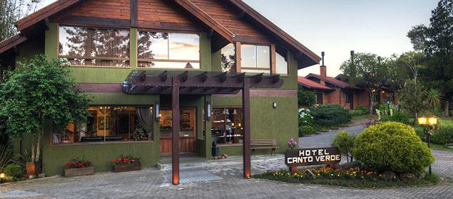 Fachada do Hotel Canto Verde