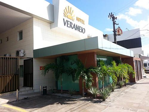Entrada do Hotel Veraneio