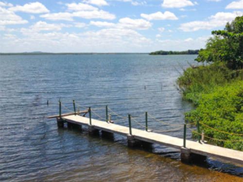Lagoa na estalagem águas do chico