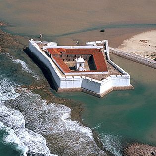 Praia do forte em Natal - Vista aérea do forte