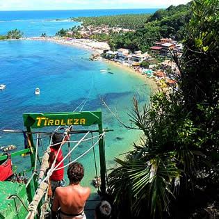Tirolesa no Farol Morro de São Paulo