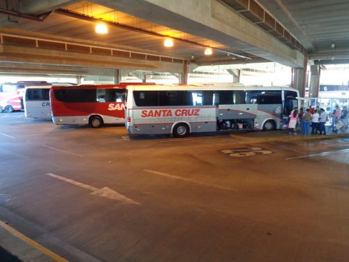 Plataformas de embarques de ônibus regionais