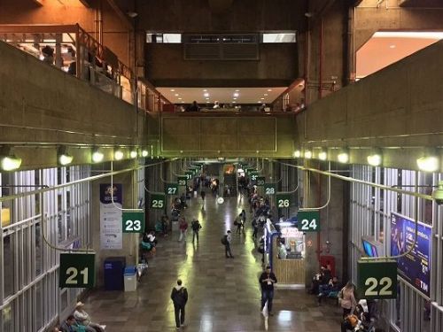 Interior da rodoviária Tiête