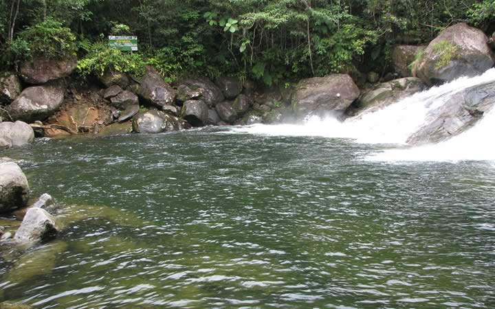 Cachoeira da Pedra Branca em Paraty