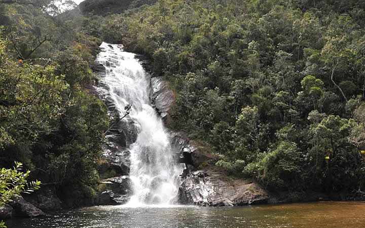 Cachoeira do Santo Isidro no Parque Nacional da Serra da Bocaina - Paraty Cachoeira do Santo Isidro no Parque Nacional da Serra da Bocaina - Paraty