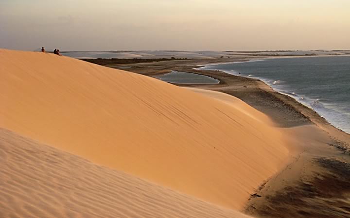 Duna encantada em Jericoacoara Duna encantada em Jericoacoara