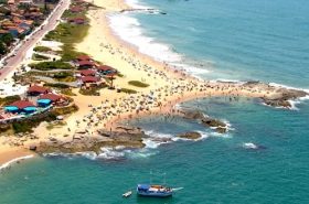 Praia Costa Azul em Rio das Ostras
