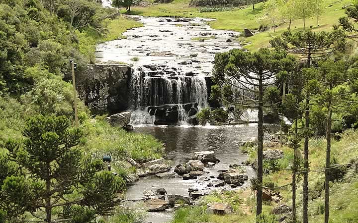 Cachoeira no Rio Barrinha em Bom Jardim da Serra, SC Cachoeira no Rio Barrinha em Bom Jardim da Serra, SC