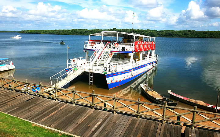 Croa do goré - Passeio de catamarã Croa do goré - Passeio de catamarã
